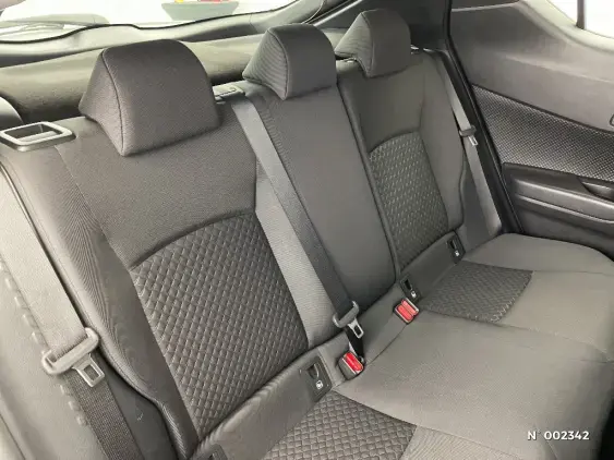 TOYOTA C-HR - voiture d'occasion - Photo 9