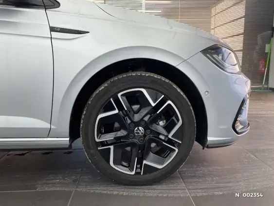 VOLKSWAGEN POLO V - voiture d'occasion - Photo 6