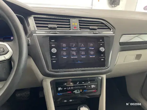 VOLKSWAGEN TIGUAN III - voiture d'occasion - Photo 10