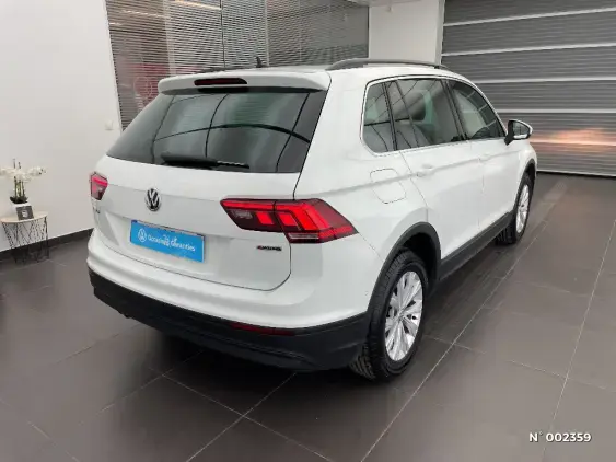 VOLKSWAGEN TIGUAN II - voiture d'occasion - Photo 3