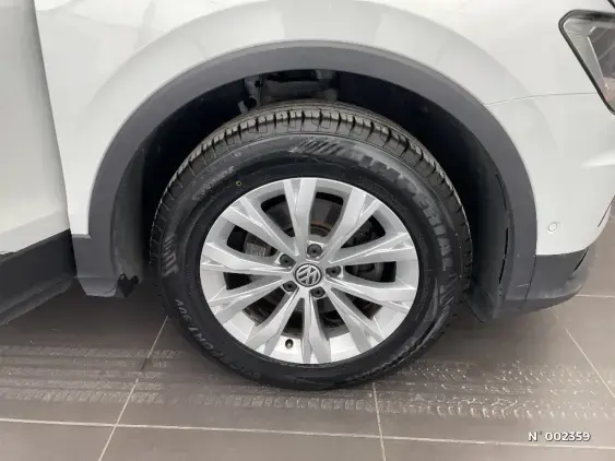 VOLKSWAGEN TIGUAN II - voiture d'occasion - Photo 6