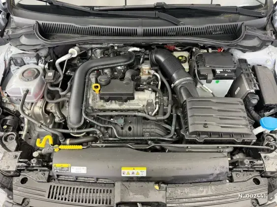 VOLKSWAGEN POLO V - voiture d'occasion - Photo 16