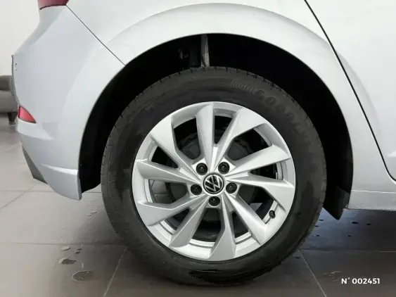 VOLKSWAGEN POLO V - voiture d'occasion - Photo 19