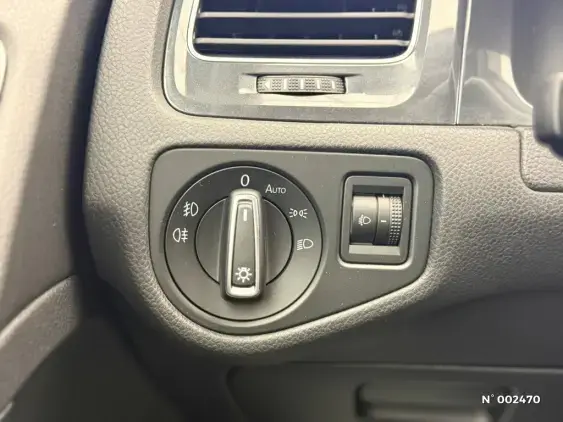 VOLKSWAGEN GOLF V - voiture d'occasion - Photo 19