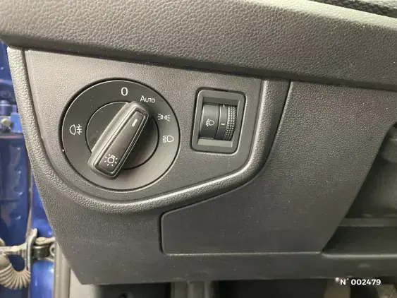 VOLKSWAGEN POLO V - voiture d'occasion - Photo 12