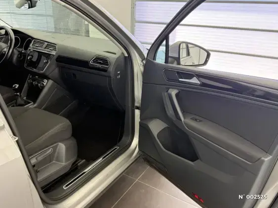 VOLKSWAGEN TIGUAN III - voiture d'occasion - Photo 15