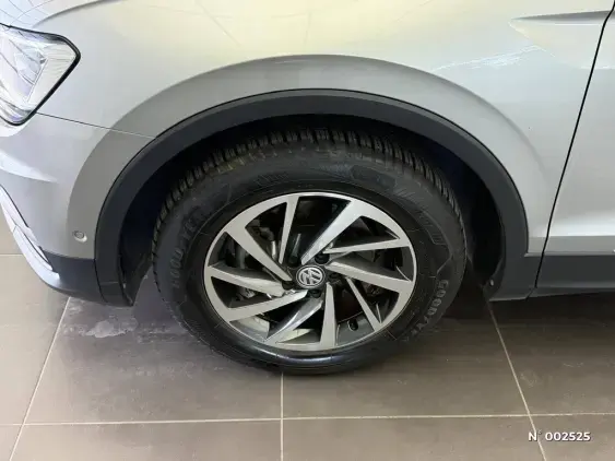 VOLKSWAGEN TIGUAN III - voiture d'occasion - Photo 18