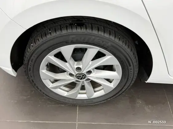 VOLKSWAGEN POLO V - voiture d'occasion - Photo 19