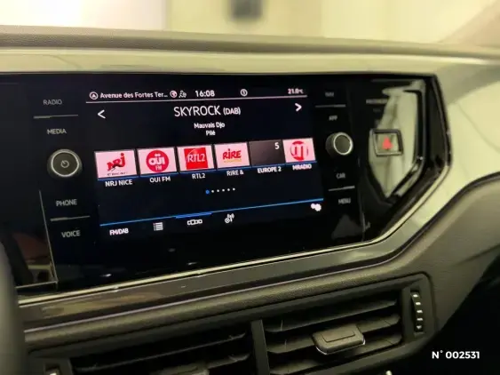VOLKSWAGEN POLO V - voiture d'occasion - Photo 2