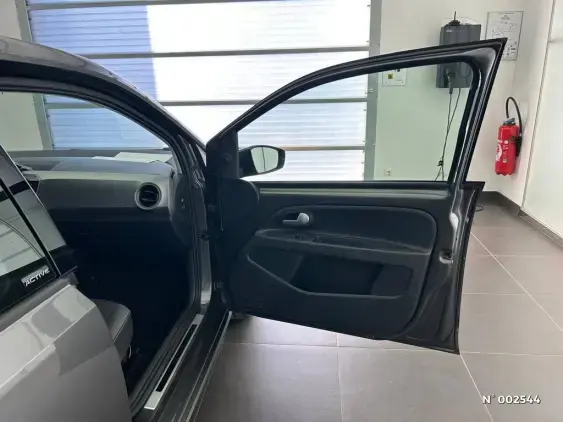VOLKSWAGEN UP - voiture d'occasion - Photo 14