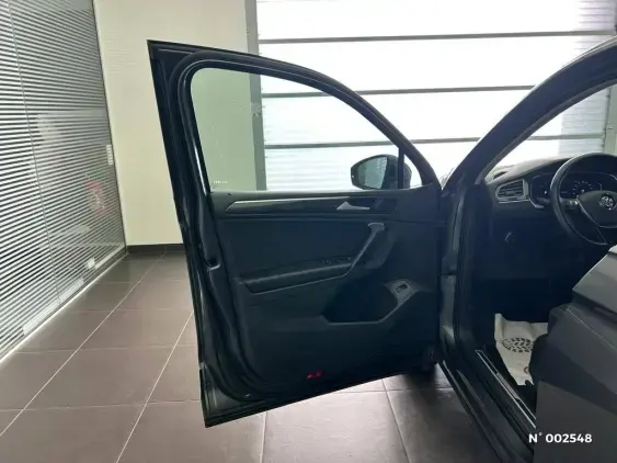 VOLKSWAGEN TIGUAN III - voiture d'occasion - Photo 15