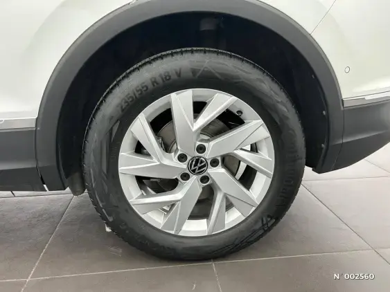 VOLKSWAGEN TIGUAN II - voiture d'occasion - Photo 16
