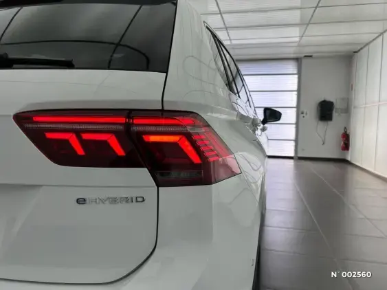 VOLKSWAGEN TIGUAN II - voiture d'occasion - Photo 20