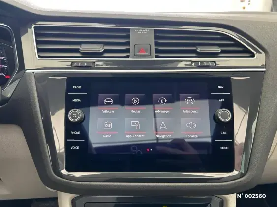 VOLKSWAGEN TIGUAN II - voiture d'occasion - Photo 22