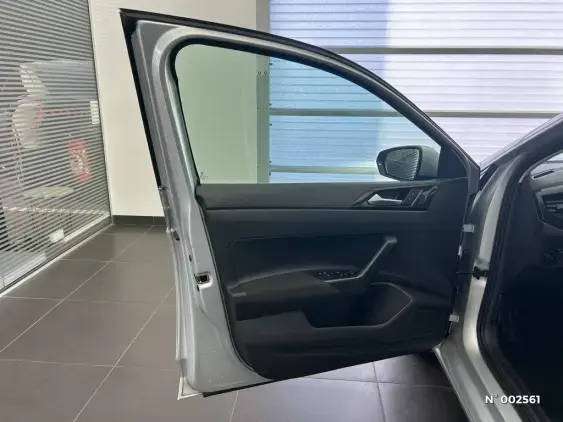 VOLKSWAGEN POLO V - voiture d'occasion - Photo 15