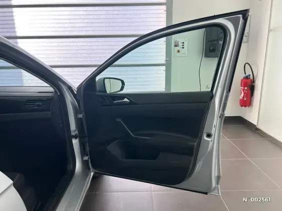 VOLKSWAGEN POLO V - voiture d'occasion - Photo 16