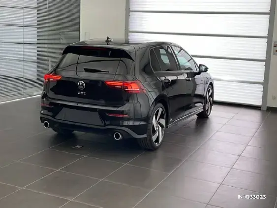 VOLKSWAGEN GOLF V - voiture d'occasion - Photo 25