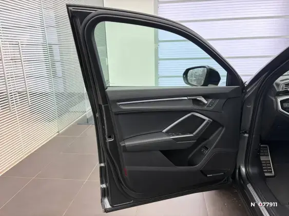 AUDI Q3 - voiture d'occasion - Photo 14