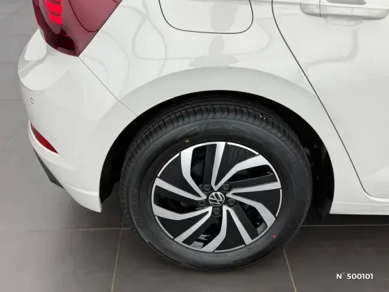VOLKSWAGEN POLO V - voiture d'occasion - Photo 16