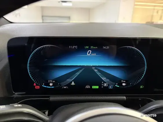 MERCEDES GLA II - voiture d'occasion - Photo 35