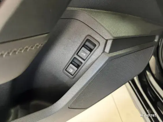 AUDI A3 SPORTBACK IV - voiture d'occasion - Photo 32