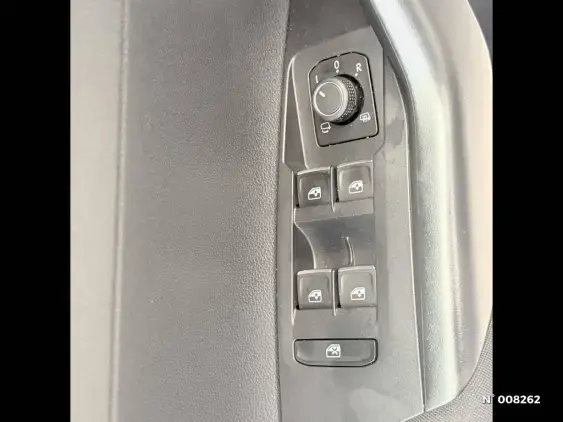 VOLKSWAGEN POLO V - voiture d'occasion - Photo 19