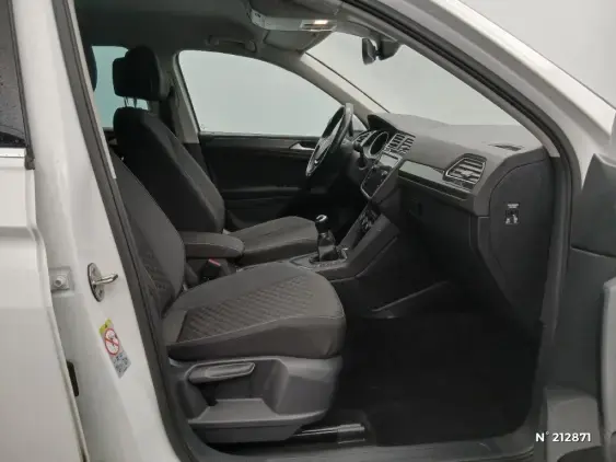 VOLKSWAGEN TIGUAN II - voiture d'occasion - Photo 10