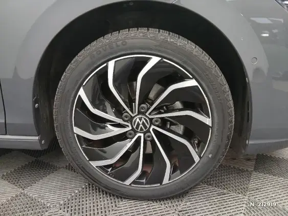 VOLKSWAGEN GOLF VIII - voiture d'occasion - Photo 8