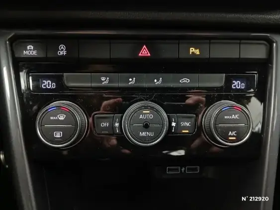 VOLKSWAGEN T-ROC - voiture d'occasion - Photo 25