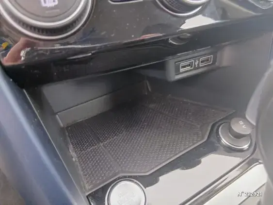 VOLKSWAGEN T-ROC - voiture d'occasion - Photo 24