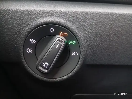 VOLKSWAGEN T-ROC - voiture d'occasion - Photo 15