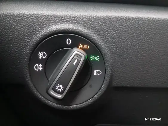 VOLKSWAGEN T-ROC - voiture d'occasion - Photo 15