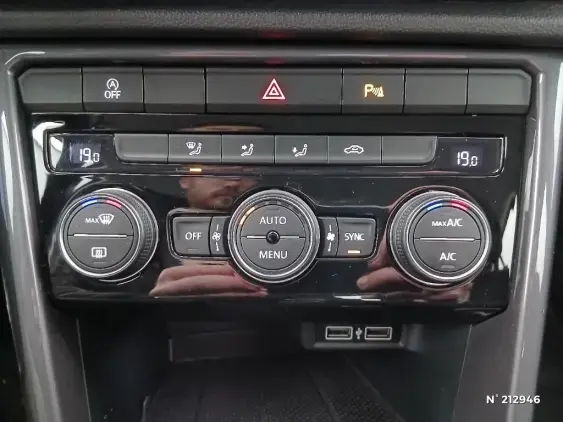 VOLKSWAGEN T-ROC - voiture d'occasion - Photo 26