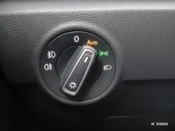 VOLKSWAGEN T-ROC - voiture d'occasion - Photo 15