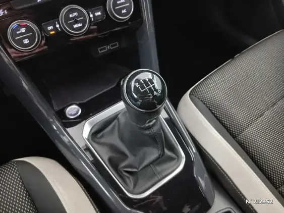 VOLKSWAGEN T-ROC - voiture d'occasion - Photo 27