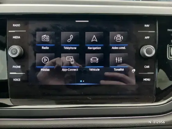 VOLKSWAGEN POLO VI - voiture d'occasion - Photo 12