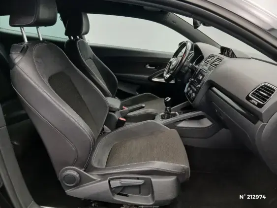 VOLKSWAGEN SCIROCCO II - voiture d'occasion - Photo 10