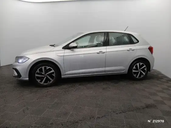 VOLKSWAGEN POLO VI - voiture d'occasion - Photo 2