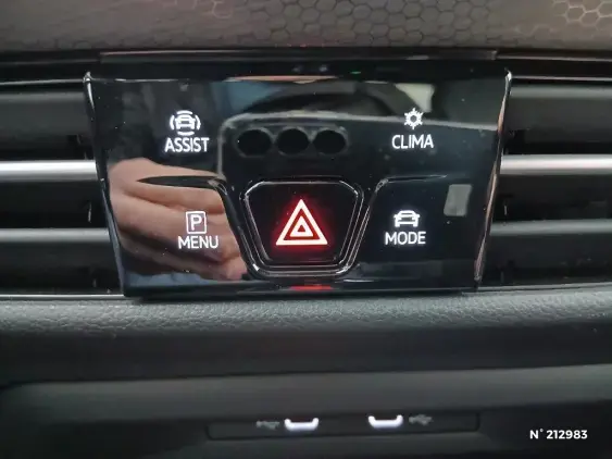 VOLKSWAGEN GOLF VIII - voiture d'occasion - Photo 25