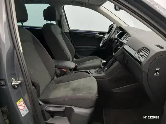 VOLKSWAGEN TIGUAN II - voiture d'occasion - Photo 10
