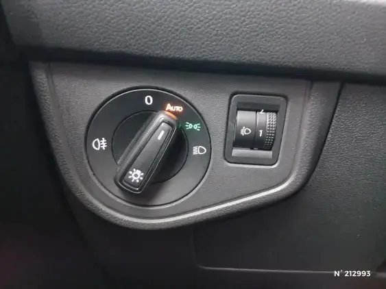 VOLKSWAGEN POLO VI - voiture d'occasion - Photo 15