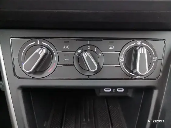 VOLKSWAGEN POLO VI - voiture d'occasion - Photo 25