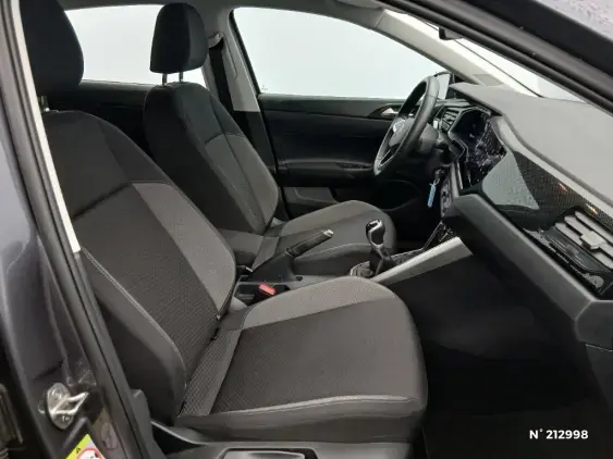 VOLKSWAGEN POLO VI - voiture d'occasion - Photo 10