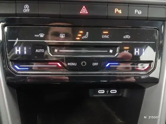 VOLKSWAGEN T-ROC - voiture d'occasion - Photo 26