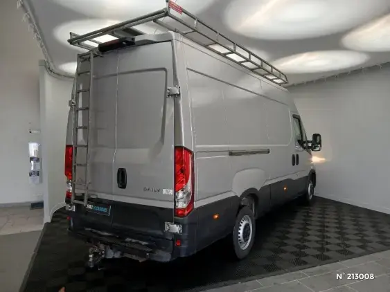 IVECO DAILY V - voiture d'occasion - Photo 4