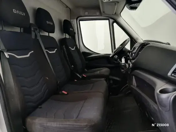 IVECO DAILY V - voiture d'occasion - Photo 10