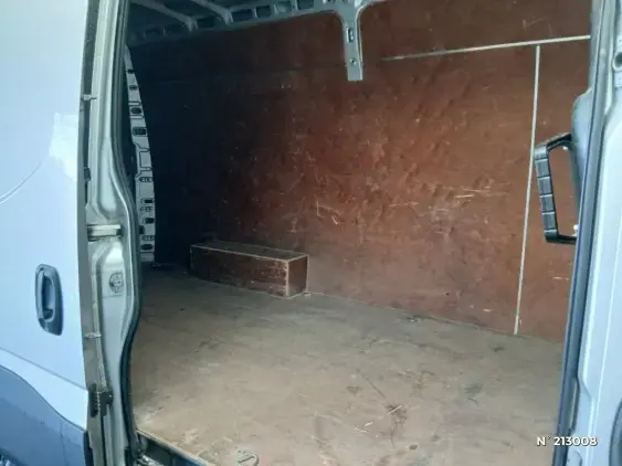 IVECO DAILY V - voiture d'occasion - Photo 11