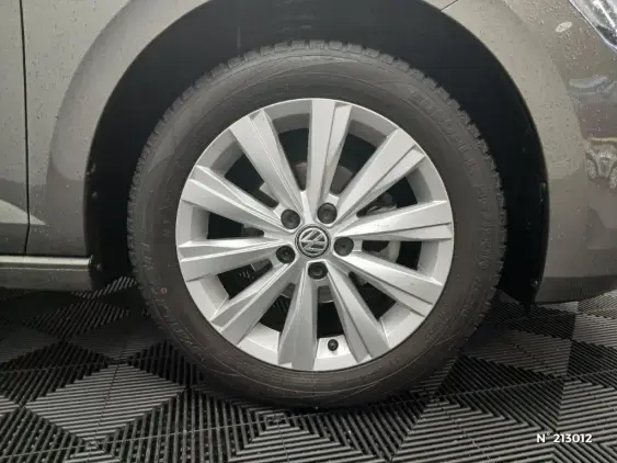 VOLKSWAGEN POLO VI - voiture d'occasion - Photo 8