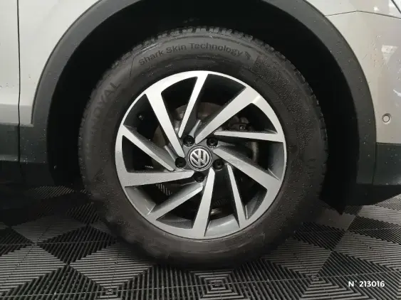 VOLKSWAGEN TIGUAN II - voiture d'occasion - Photo 8