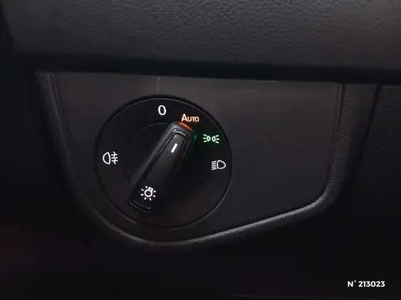 VOLKSWAGEN POLO VI - voiture d'occasion - Photo 15